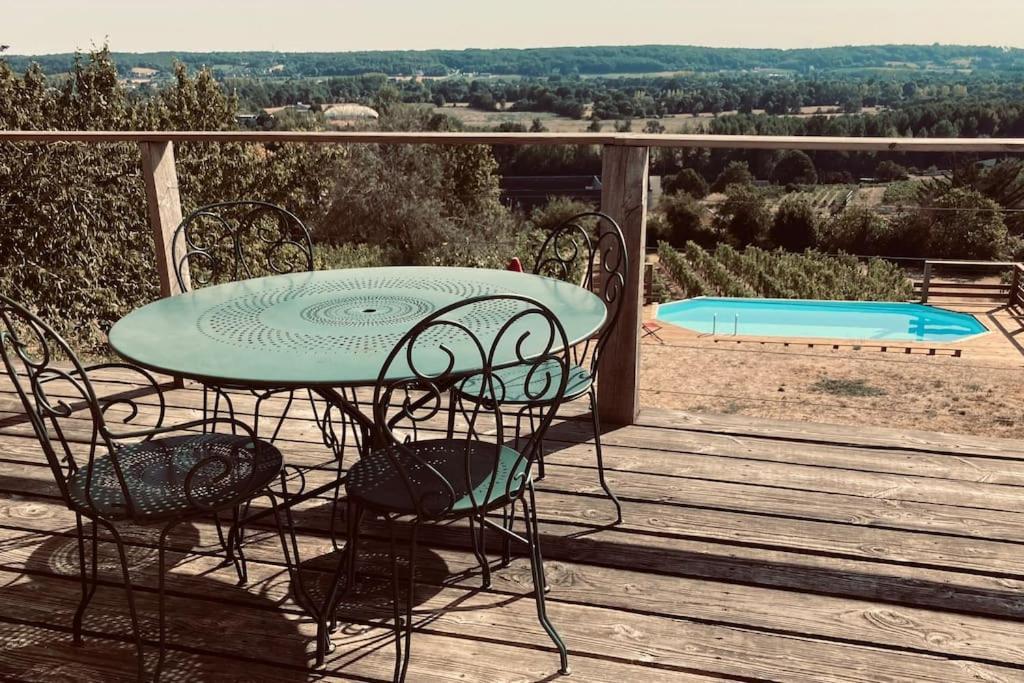Maison Vue Panoramique Depuis Le Coteau De ชีนง ภายนอก รูปภาพ